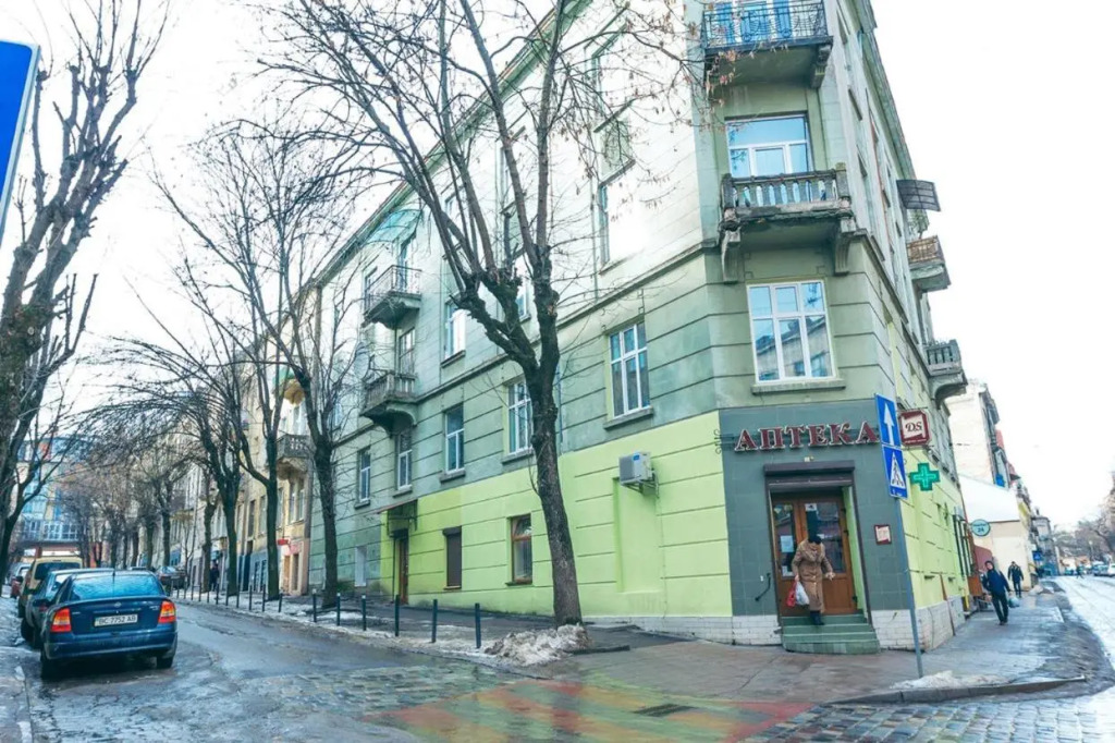 Vintage Apartment 2 rooms with Balcony
