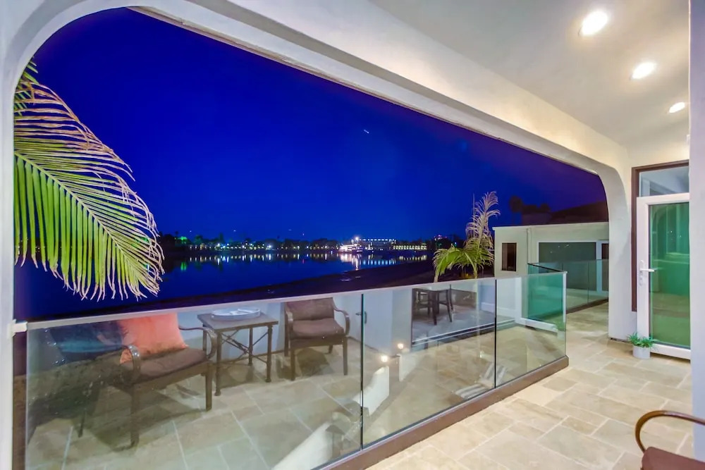 Point Break 2 3 Bedrooms 3.5 Bathrooms Condo