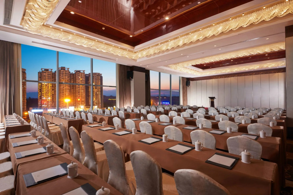 Hualuxe Leshan, an IHG Hotel