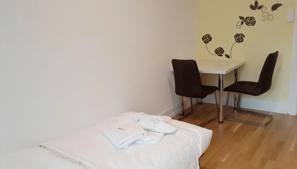 Residence Serviced House