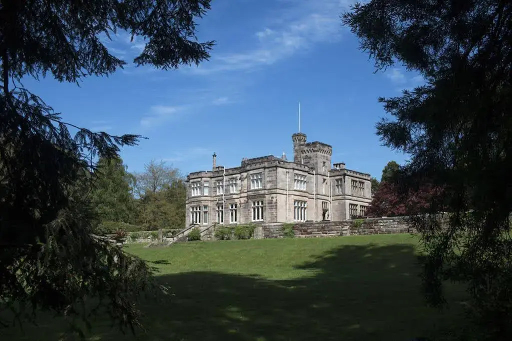 Hampton Manor