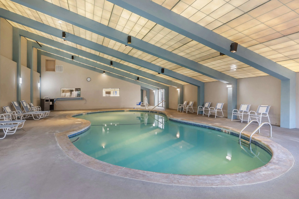 Best Western Plus New Englander