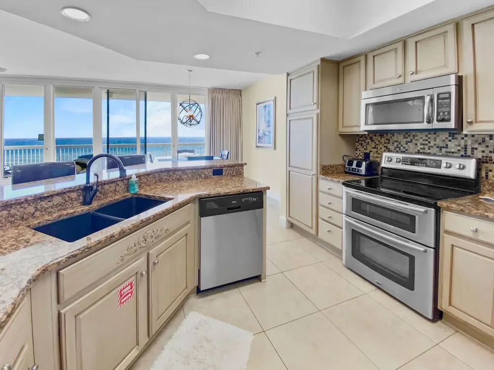 Silver Beach Towers 903e by Destin Getaways