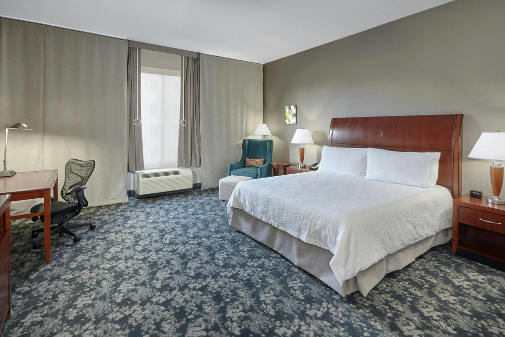 Hilton Garden Inn Naperville/Warrenville