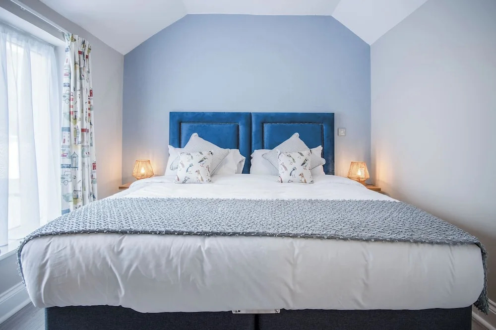 Harbour View - 2 Bedroom Apartment - Milford Haven