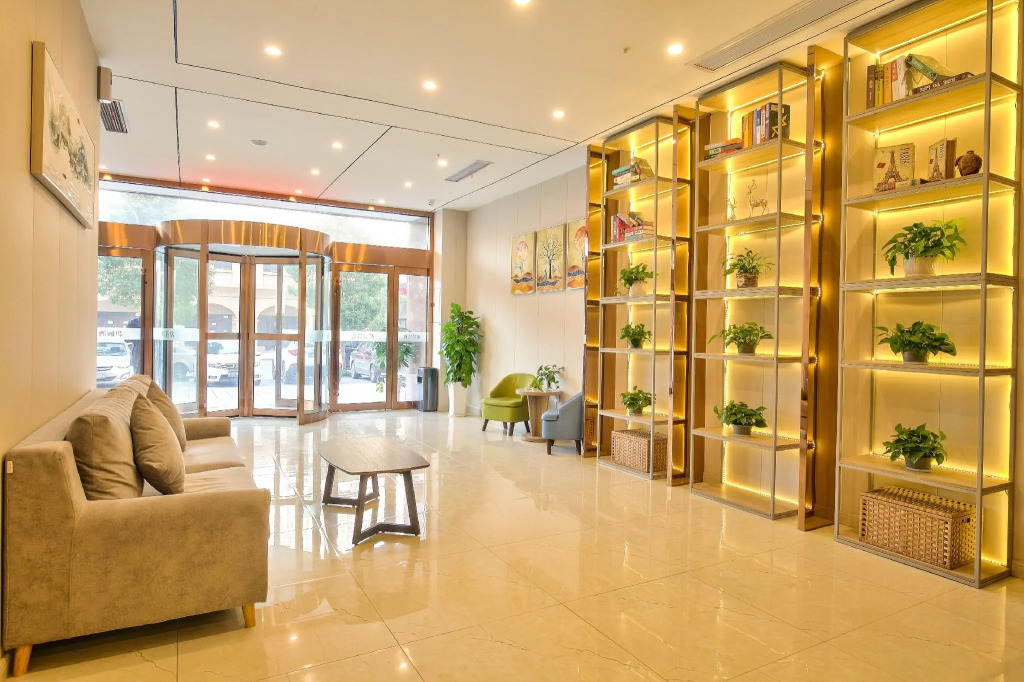 Yitel Trend (Cixi Hangzhouwan Century City)