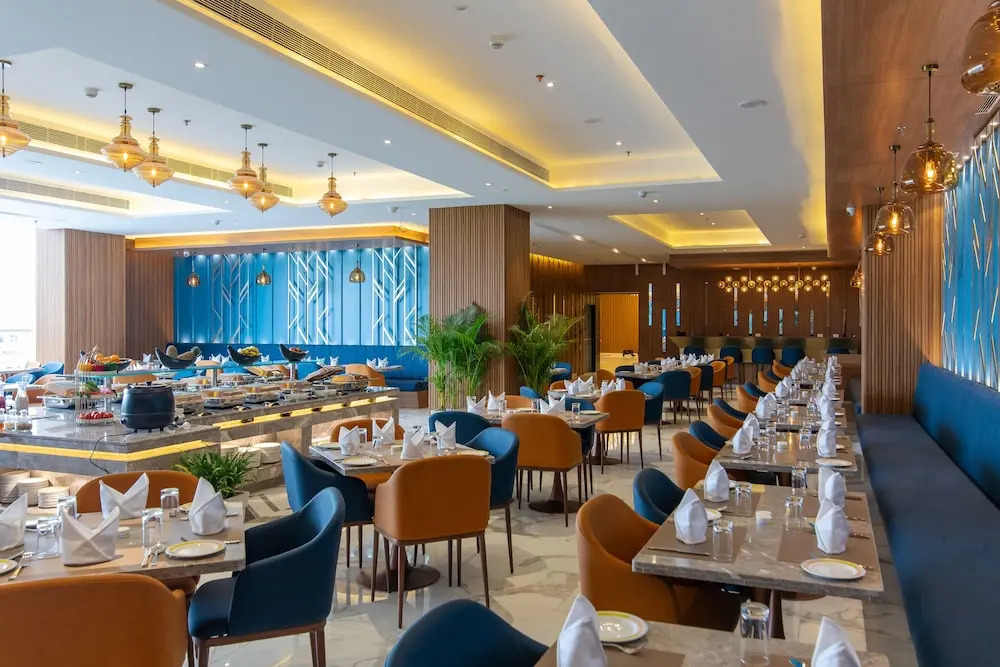Hometel Lucknow - A Sarovar Hotel