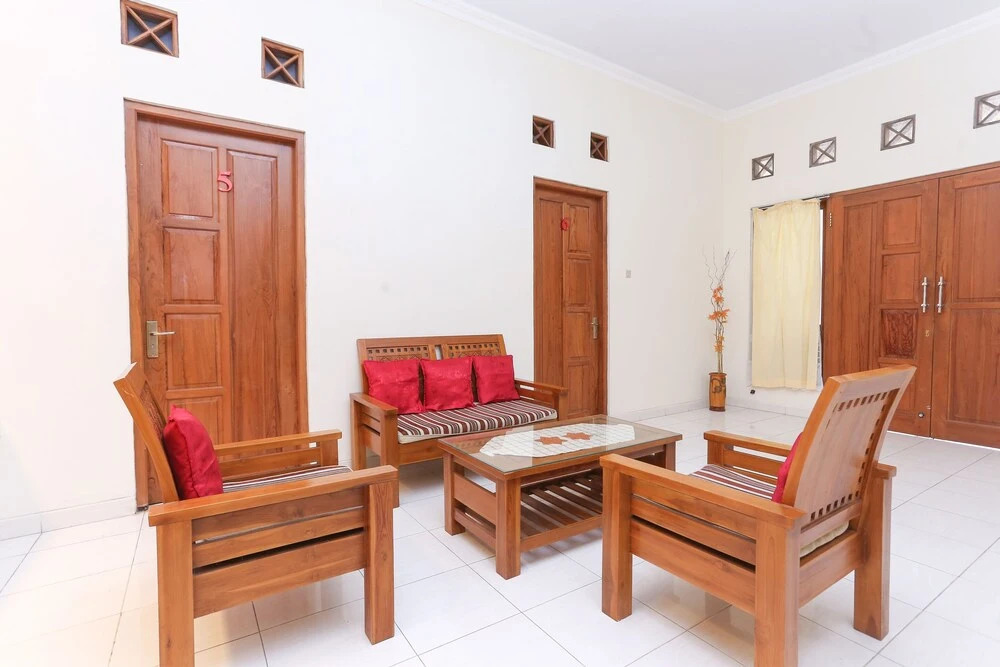 Dahlia Guesthouse by OYO Rooms