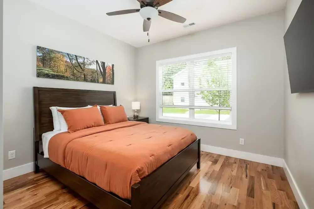Downtown Brevard Retreat &Cyclists Dream