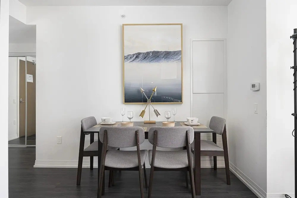 Jarvis Suites - Prime Location