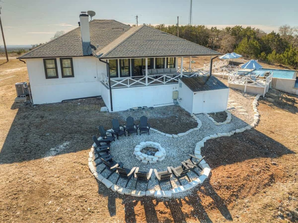 Hilltop Lux Haus With Infinitypool-hottub-pooltable