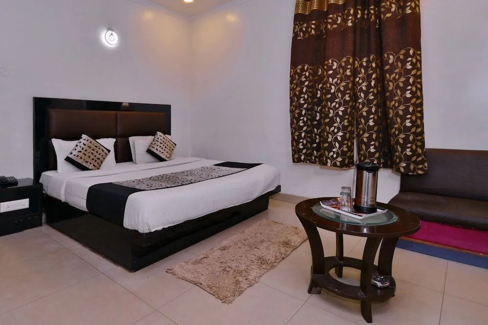 Hotel Blue Pearl Noida