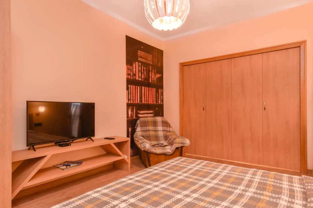Sofia Dream Apartment - The Library - 3-BDR, 2-BTHR