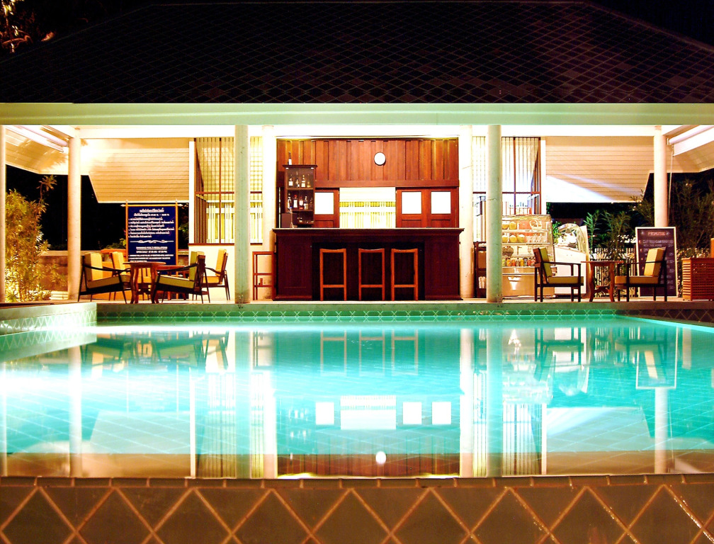Baan Bayan Beachfront Hotel