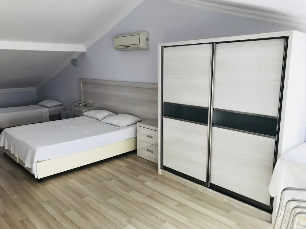 Yagmur Hotel