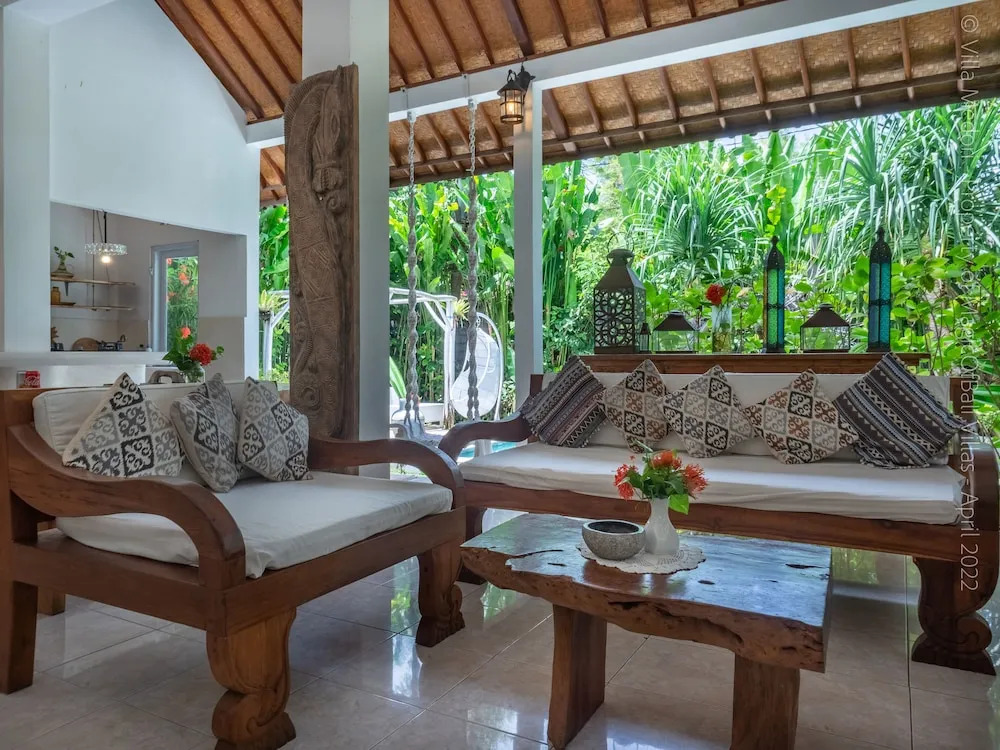 Medori Villa close to Bintang Supermarket