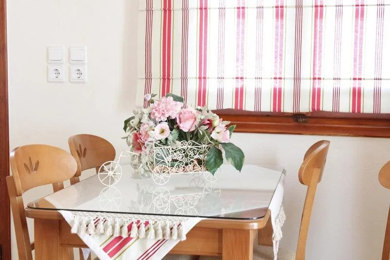 Mirabeli Apartments & Suites