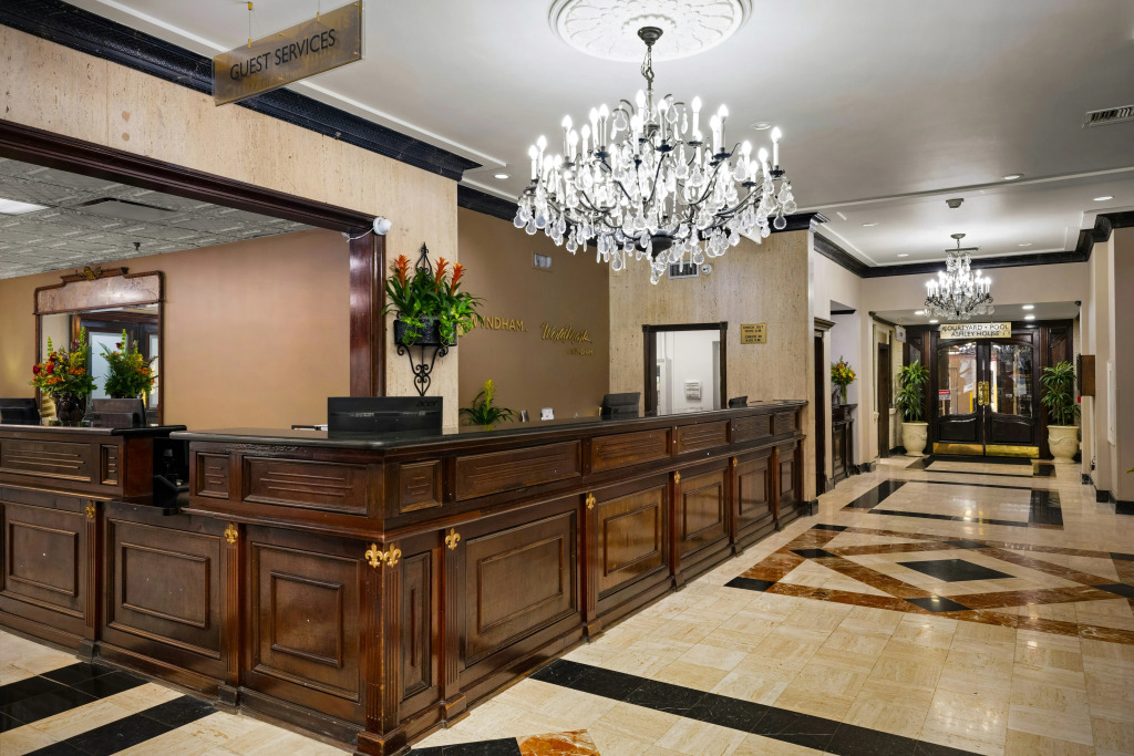 Club Wyndham Avenue Plaza