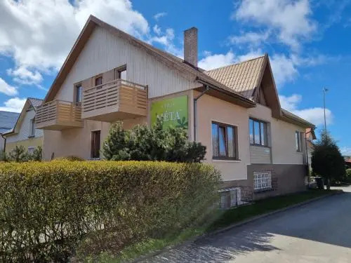 LivingPalanga Meta1