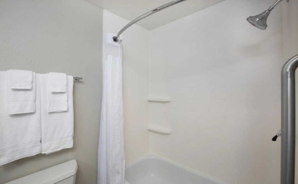 Holiday Inn Express Hotel & Suites Norfolk by IHG