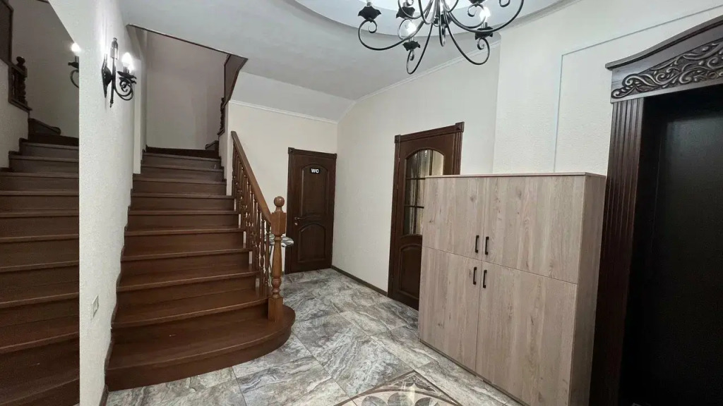 Hostel 53