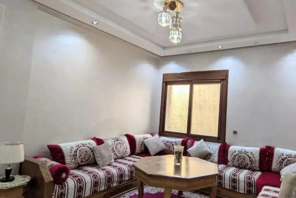 Classic and Comfy Apartment.Steps to Sea.Tarmway