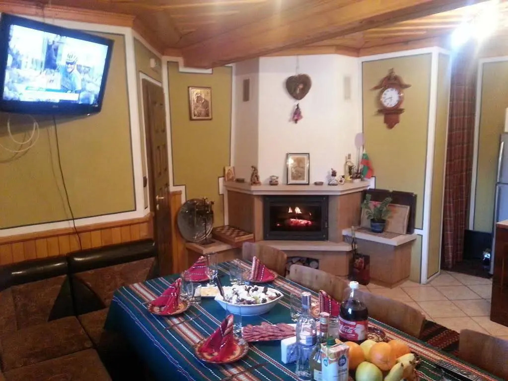 Traditsia Guest House
