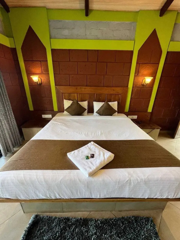 Royal Stone Resort