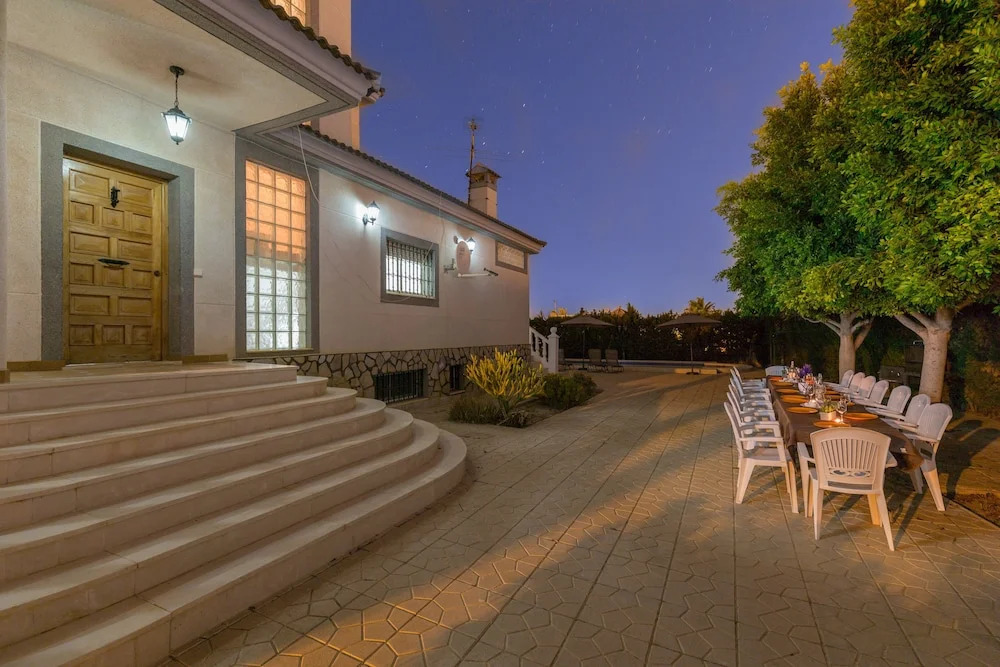 Fidalsa Grand White House