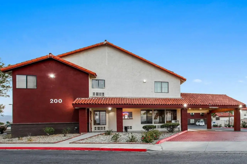Super 8 Palmdale
