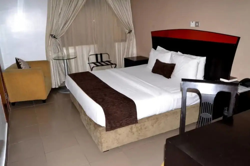Suru Express Hotel