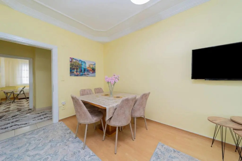 Central Fully Furnished Flat In Antalya Kepez