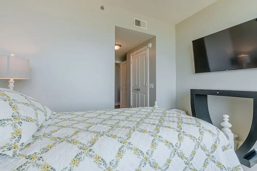 Palisade Palms Oceanfront Condo 5-star Amenities
