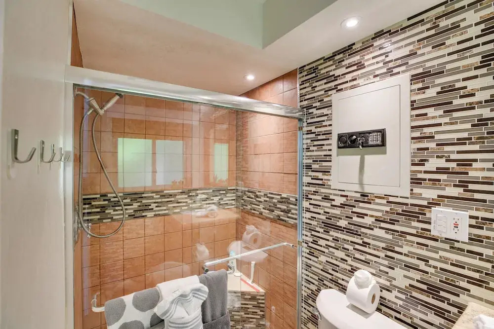 5 Mi to Beach: Canalfront Home in Cape Coral!