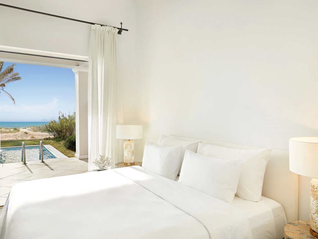 Mandola Rosa, A Resort to Live