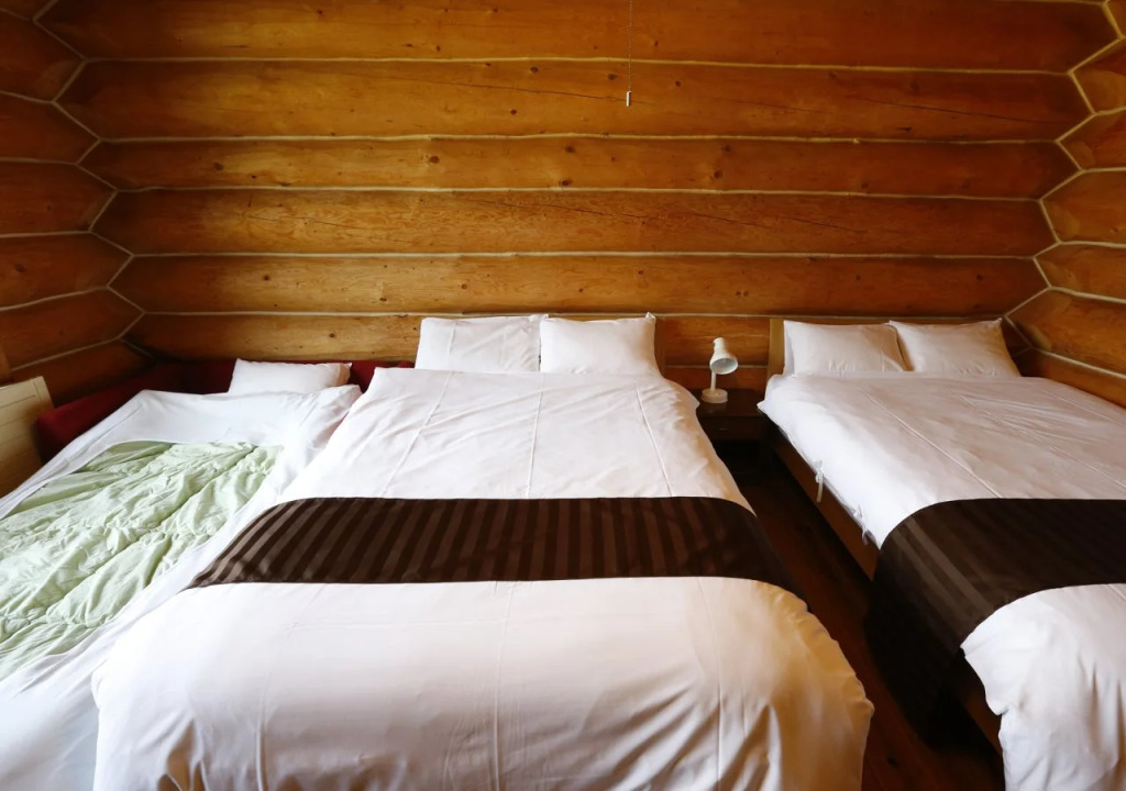 Reposer Hakuba Hotel and Offsite Villa