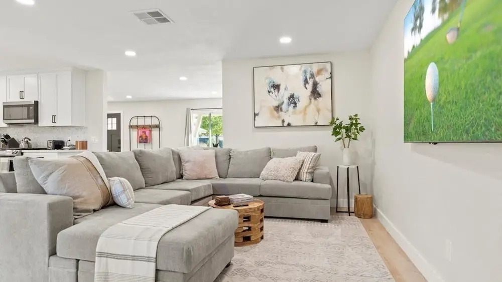 Just Listed! Old Town Paradise W/htd Pool & Spa!