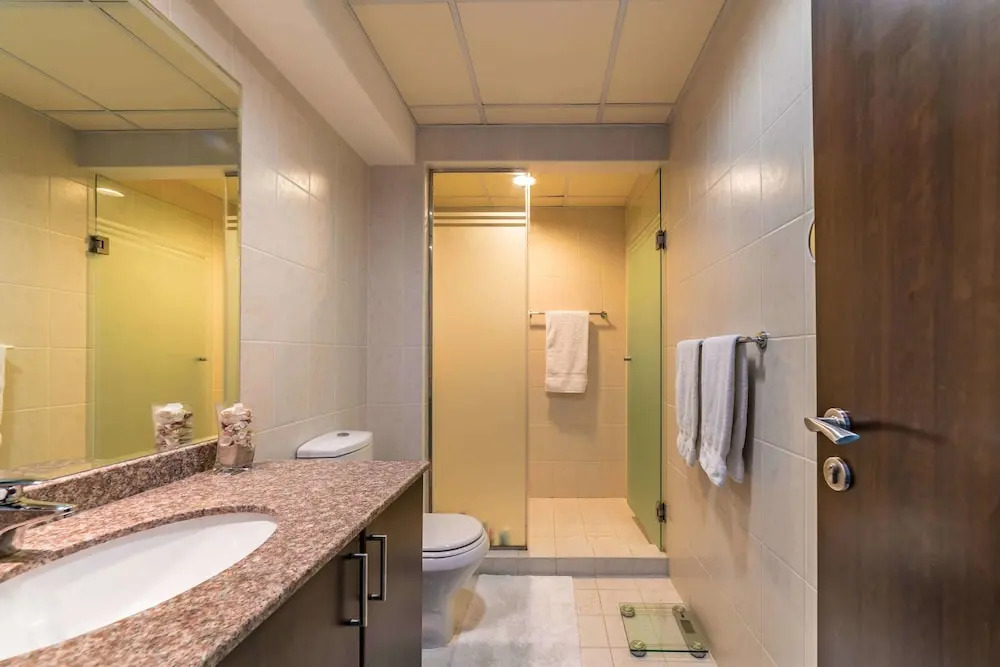 Bnbme - Churchill Towers 1 Bedroom Canal View