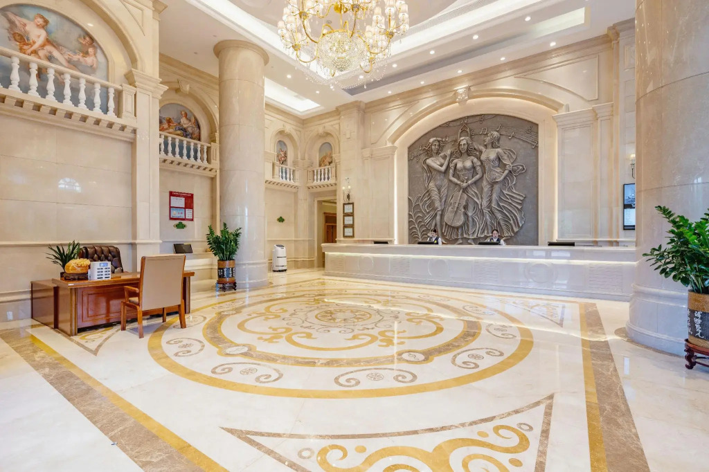 Vienna International Hotel