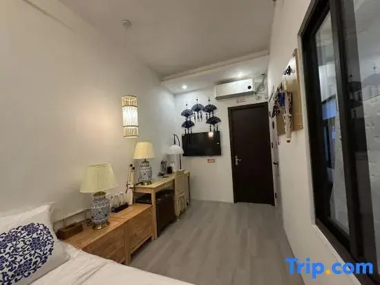 Yiyuange Hotel (Shanghai Fengjing Ancient Town)