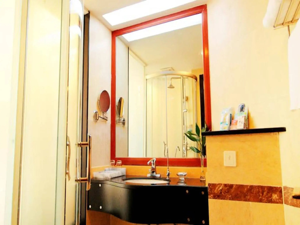Yiwu European Style Hotel