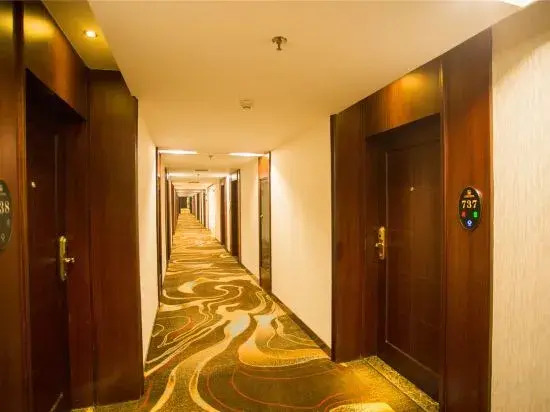 Jin Yuan Holiday Hotel