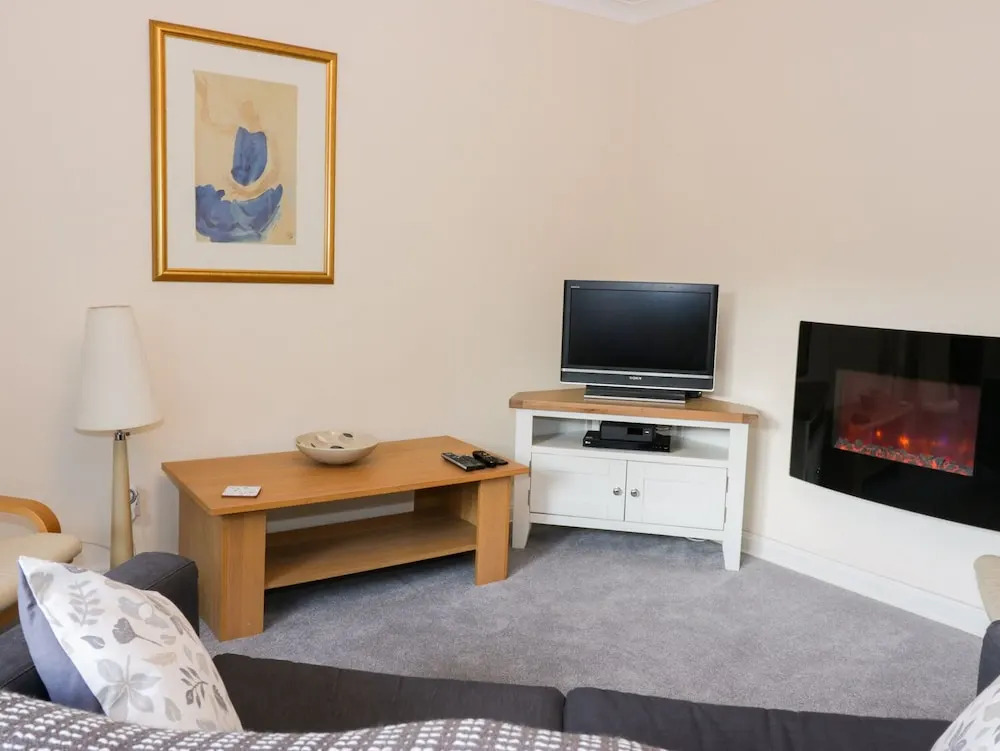 4/1 Orchard Brae, Edinburgh