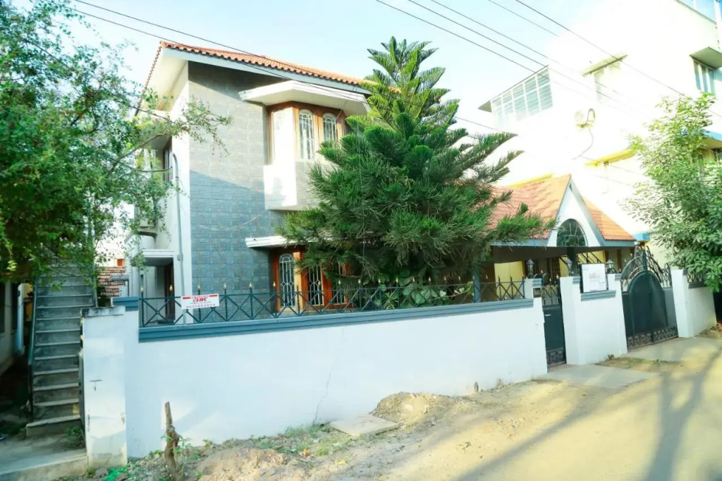 ZuriEL Suite GUEST HOUSE
