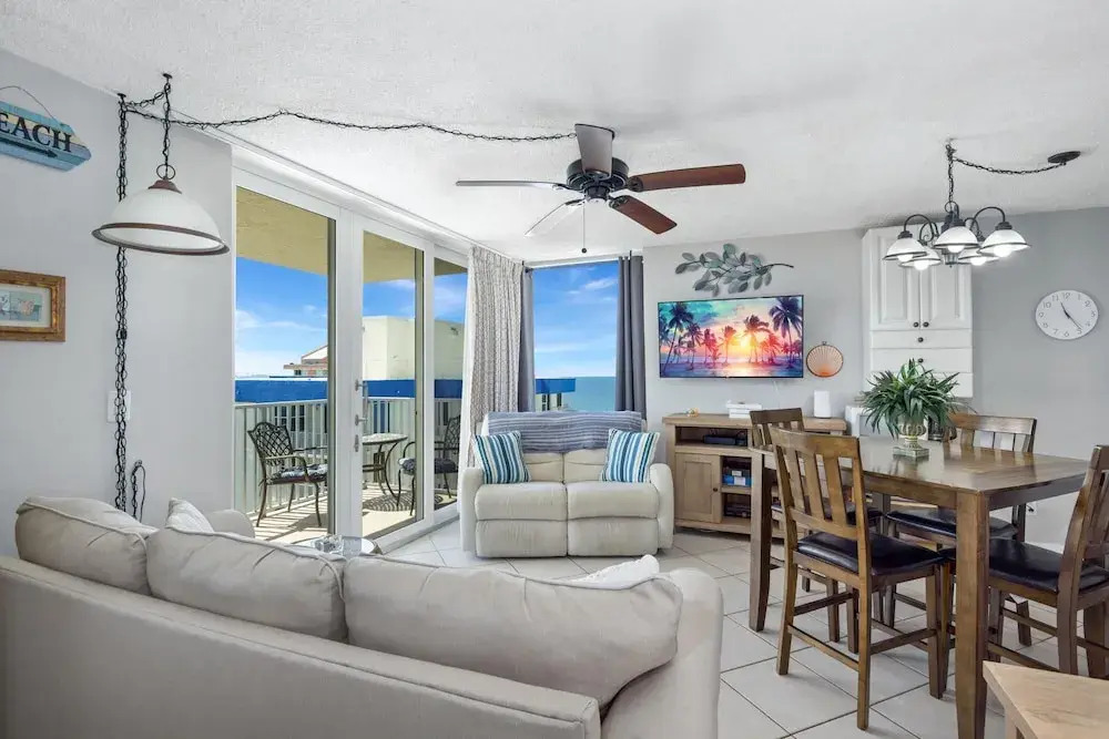 Estero Beach & Tennis Club-penthouse 3A