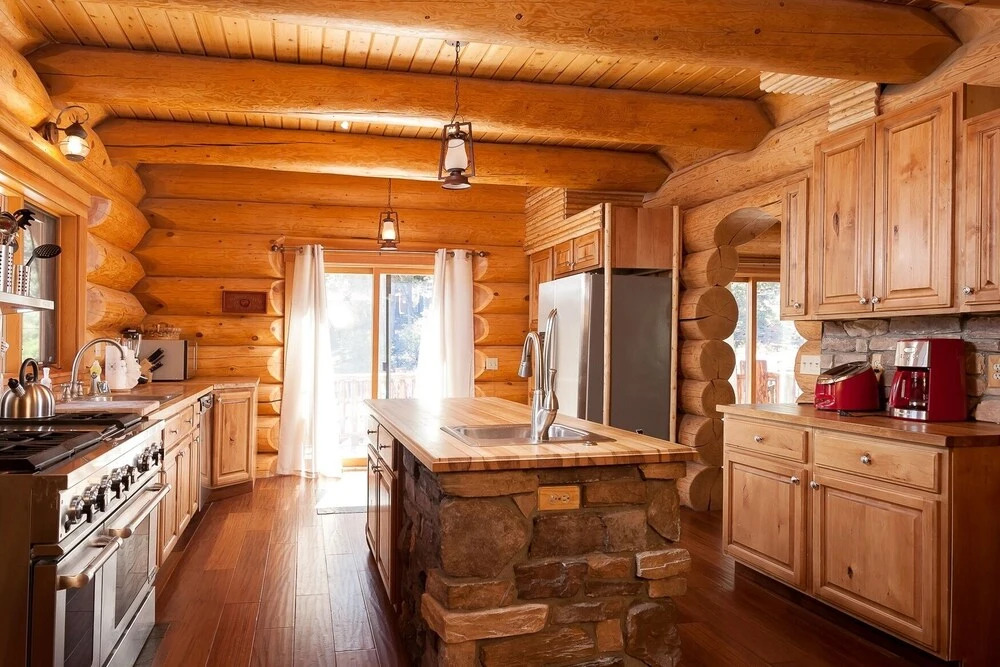 No.7 Gorgeous Shasta Pines Log ! New Spa! 5 Bedroom Home