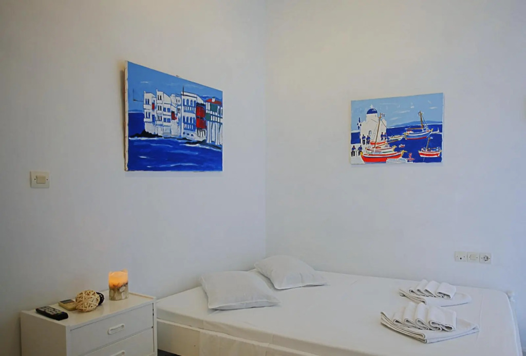 Voula'S Economy Studios