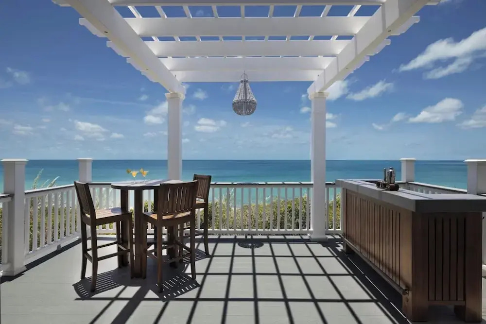Coastal Retreat: Newly Remodeled Beach House With Pool