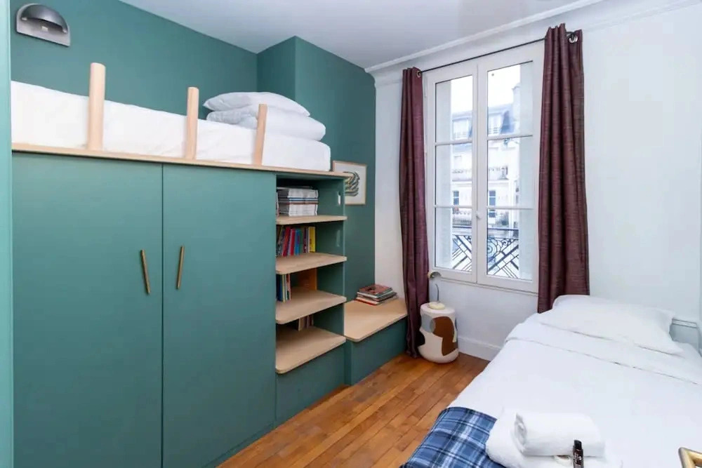 Superb Flat With Terrace in the Centre of Paris