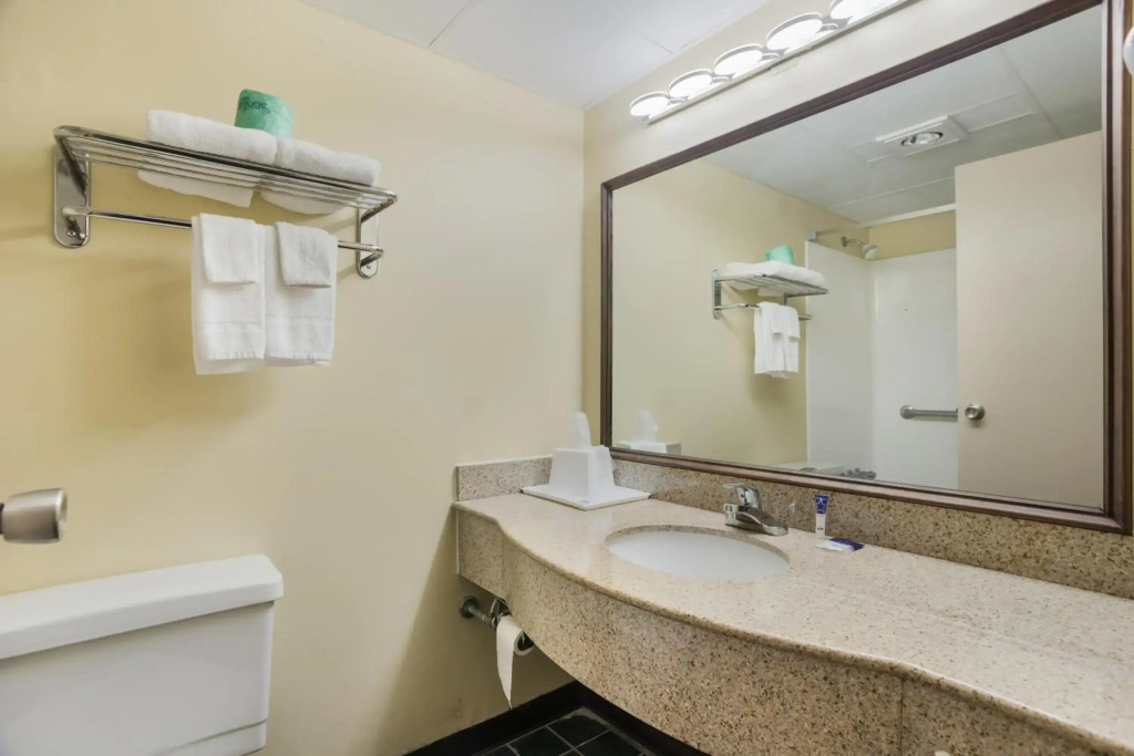 Americas Best Value Inn Tulsa I-44